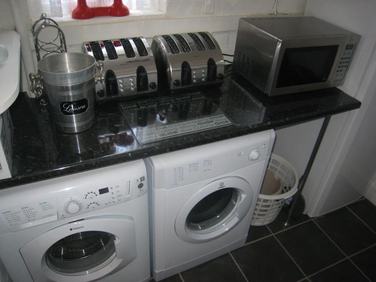 Arden Hill Farmhouse - Hot Tub, Snooker Table, Sleeps 16 Stratford-upon-Avon Esterno foto