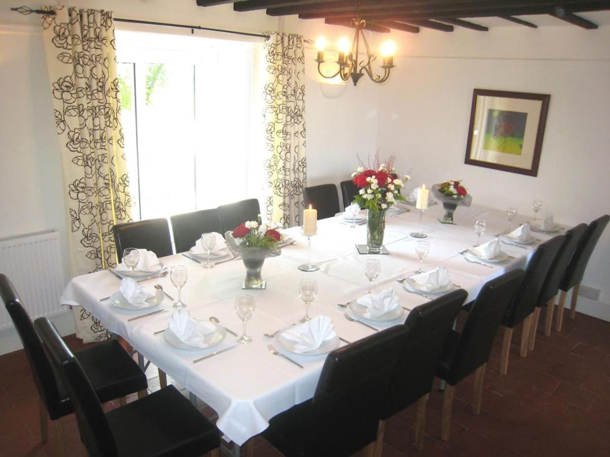 Arden Hill Farmhouse - Hot Tub, Snooker Table, Sleeps 16 Stratford-upon-Avon Esterno foto